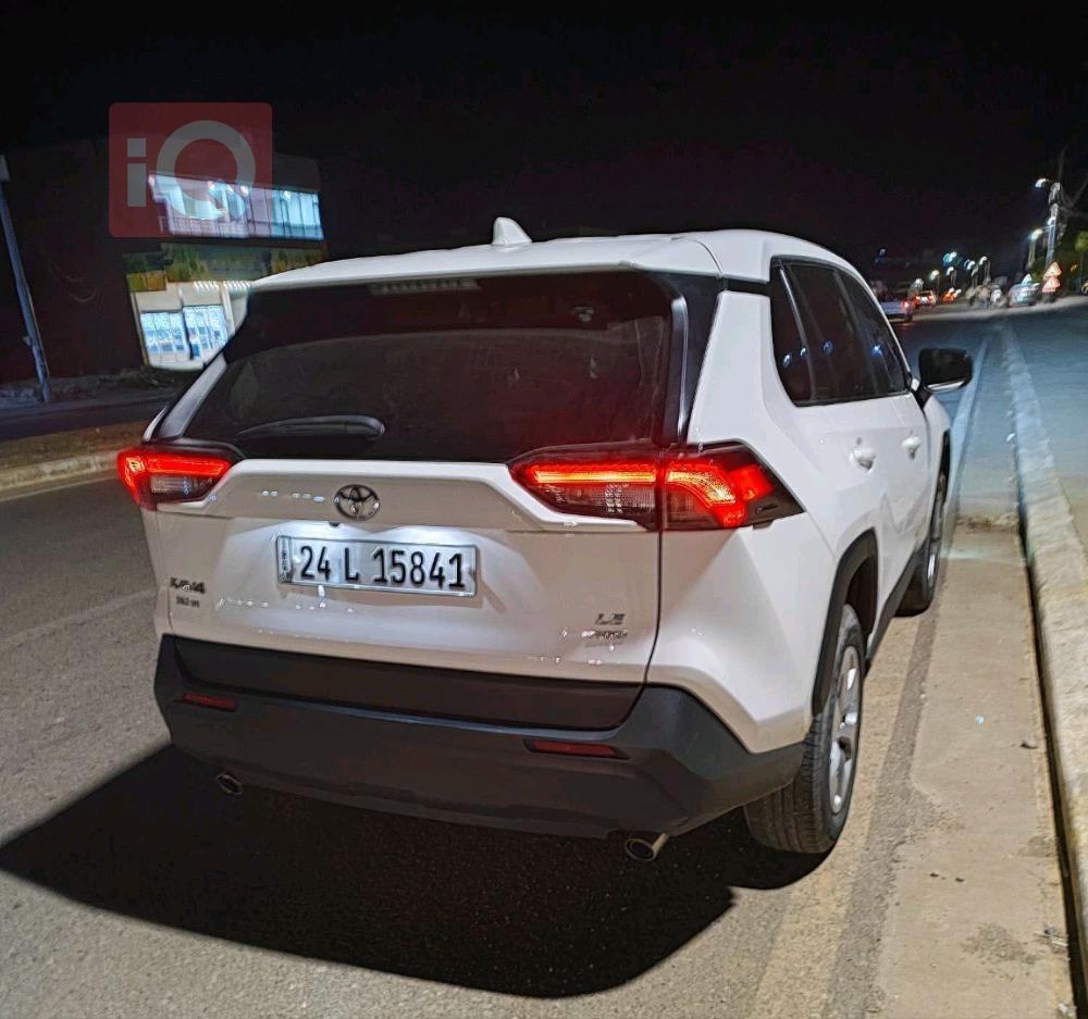 تويوتا راف 4